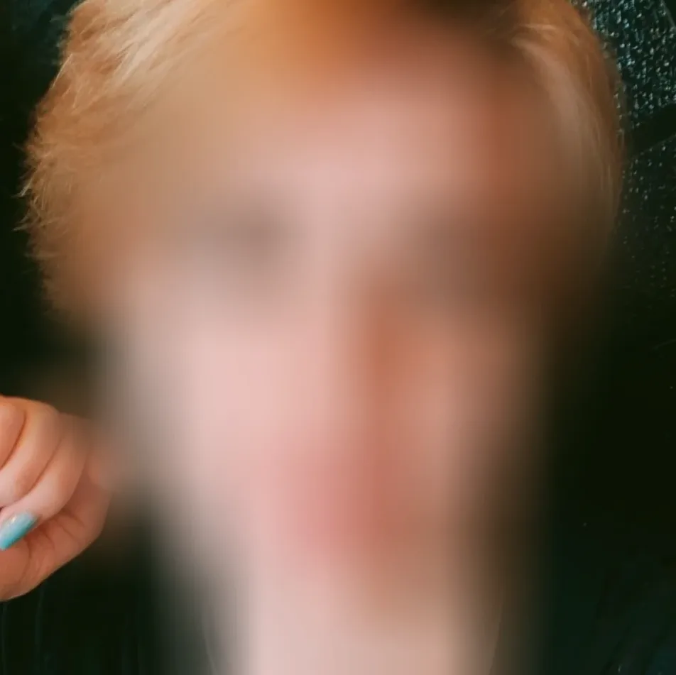 Anja, 26