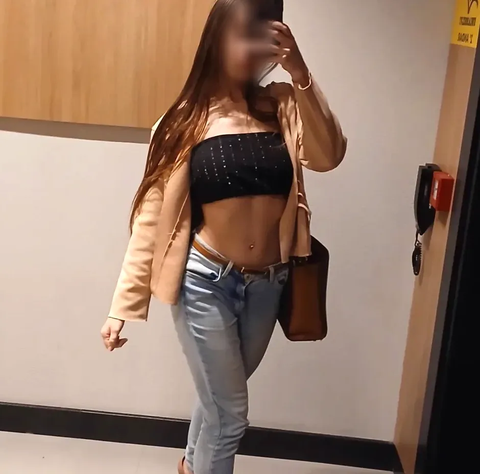 Denise, 21