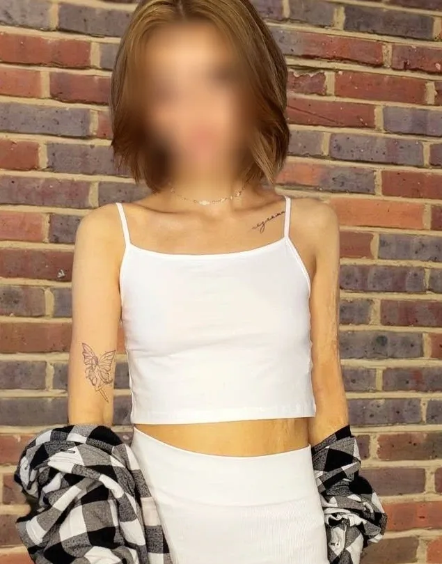 Leonie, 28