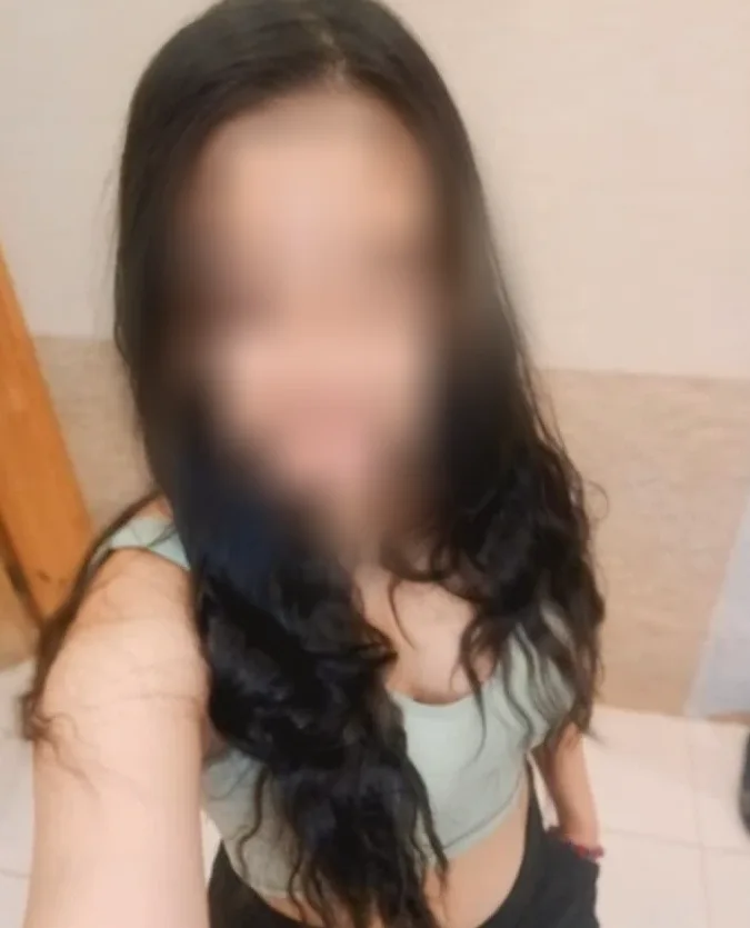 Romy, 29